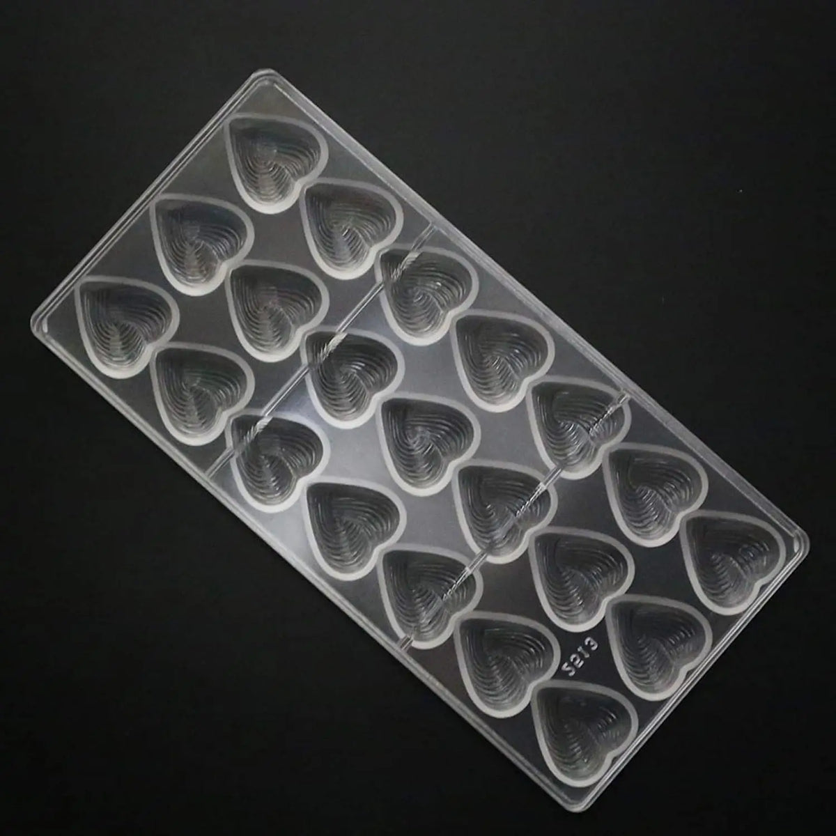 19358 / Small Plastic Heart Mold Thread Heart Shaped For Mother's Day 21 Cavities