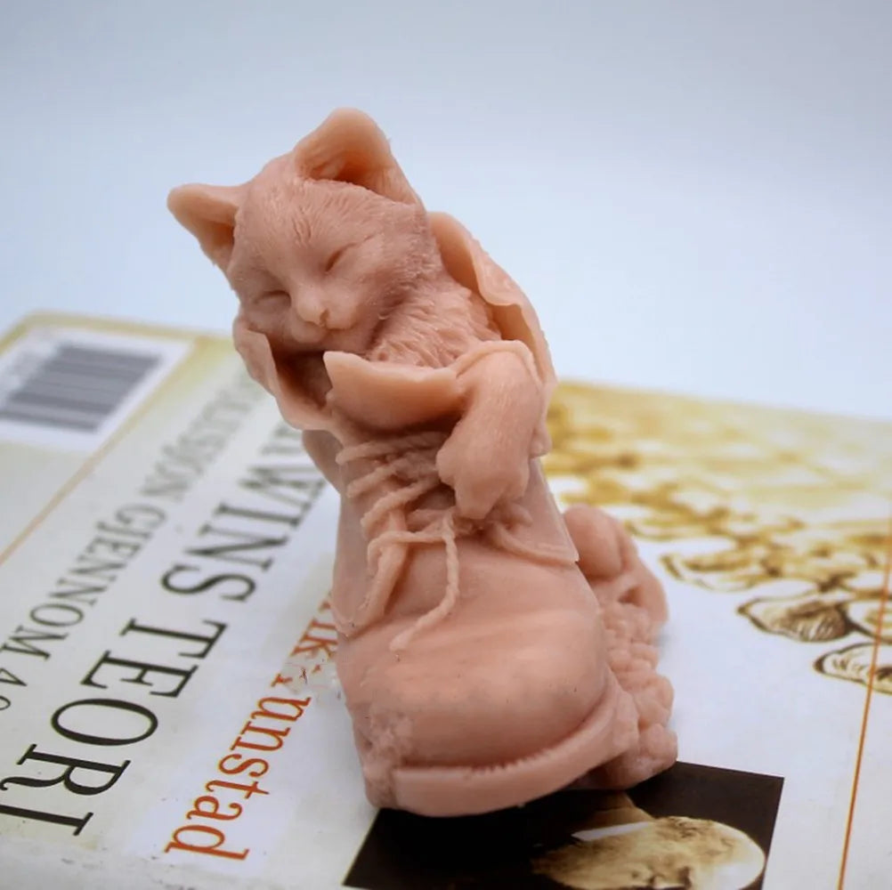 Grainrain 3D Sleeping Cat Handcrafted Soap Mold Silicone Candle Wax Resin Handmade Mold